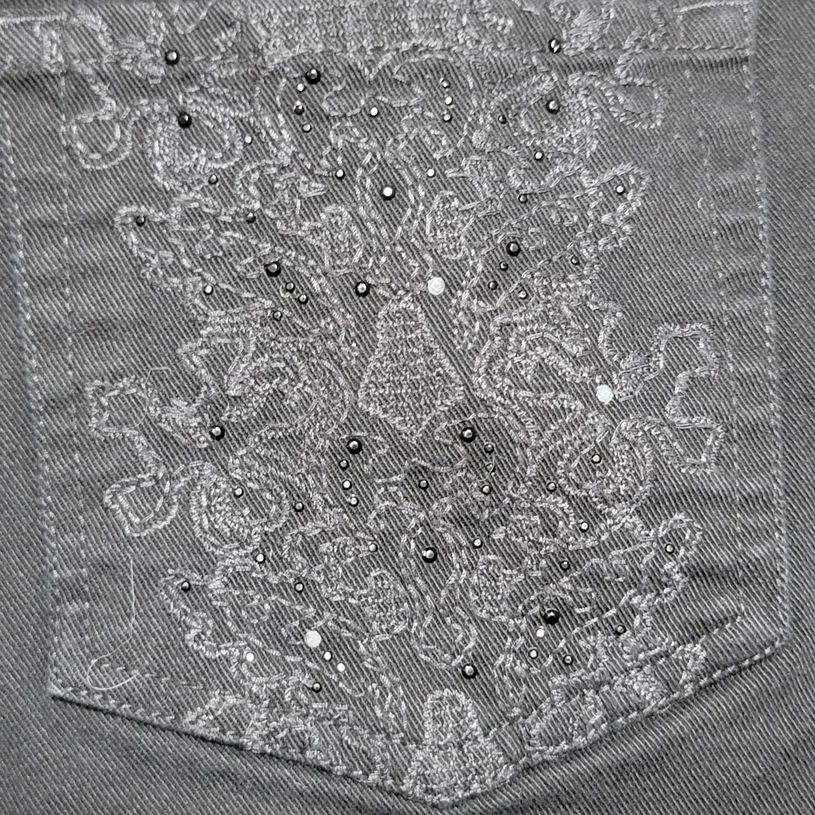 Gloria Vanderbilt Gloria Vanderbilt All Slimming Amanda Skimmer Capris - 10 Size 31" - 4 Thumbnail