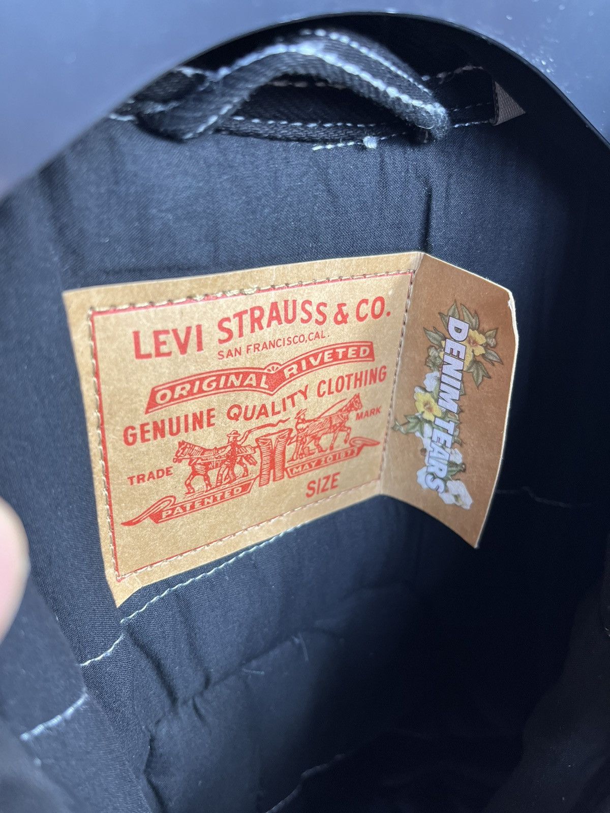 DENIM TEARS × Levi's Embroidered Black oversized quilted Jacket Size US XL / EU 56 / 4 - 3 Thumbnail