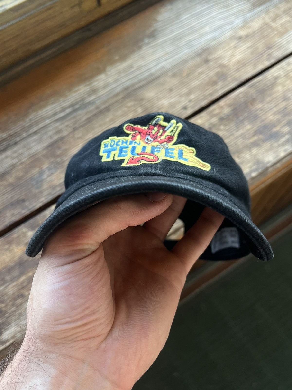 Vintage Vintage 90s Hat Kuchen Teufel Hunden Graphic Cap Black Size ONE SIZE - 18 Thumbnail