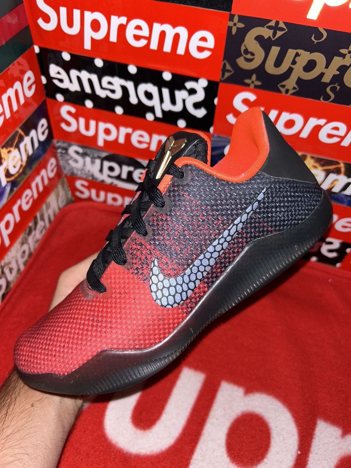 Nike Nike Kobe 11 Achilles Heel (GS) 822945-670 size 5.5y Size US 5.5 / EU 38 - 8 Thumbnail