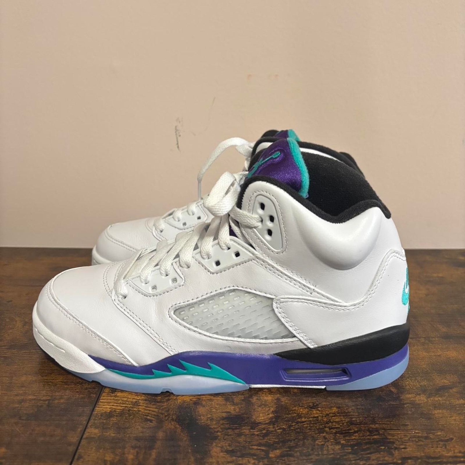 Jordan Brand Jordan 5 grape size 6.5y Size US 6.5 / EU 39-40 - 3 Thumbnail