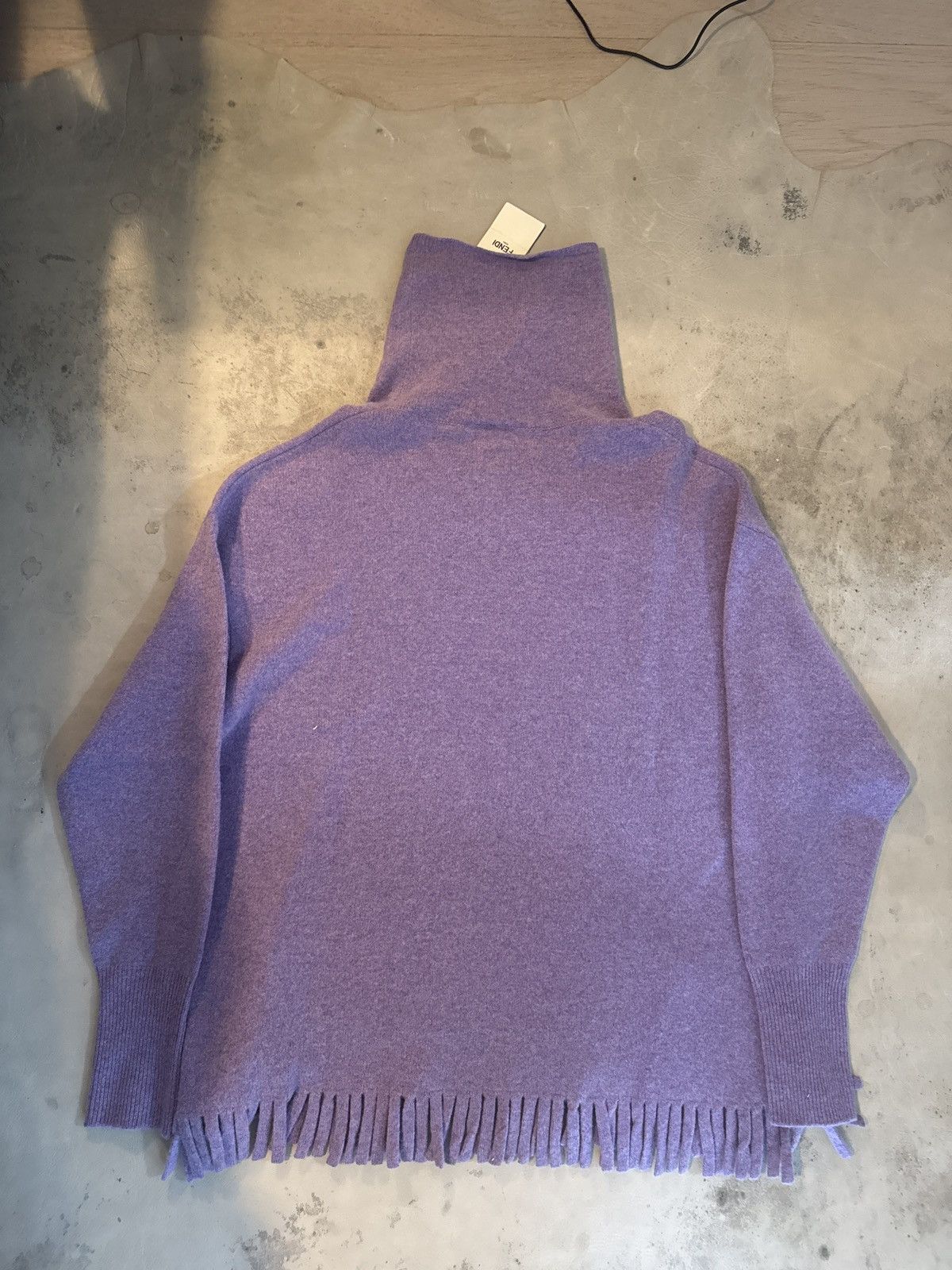 Fendi Fendi turtle neck oversized new with tag- unisex Size XL / US 12-14 / IT 48-50 - 2 Thumbnail