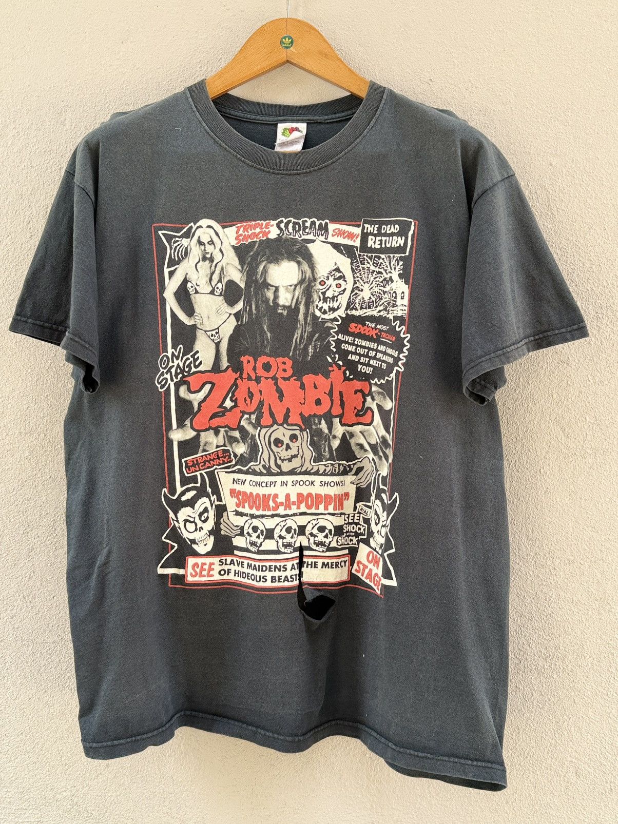 Band Tees Thrashed Vintage Rod Zombie Spook Panty Horror Faded Grunge Size US XL / EU 56 / 4 - 2 Thumbnail