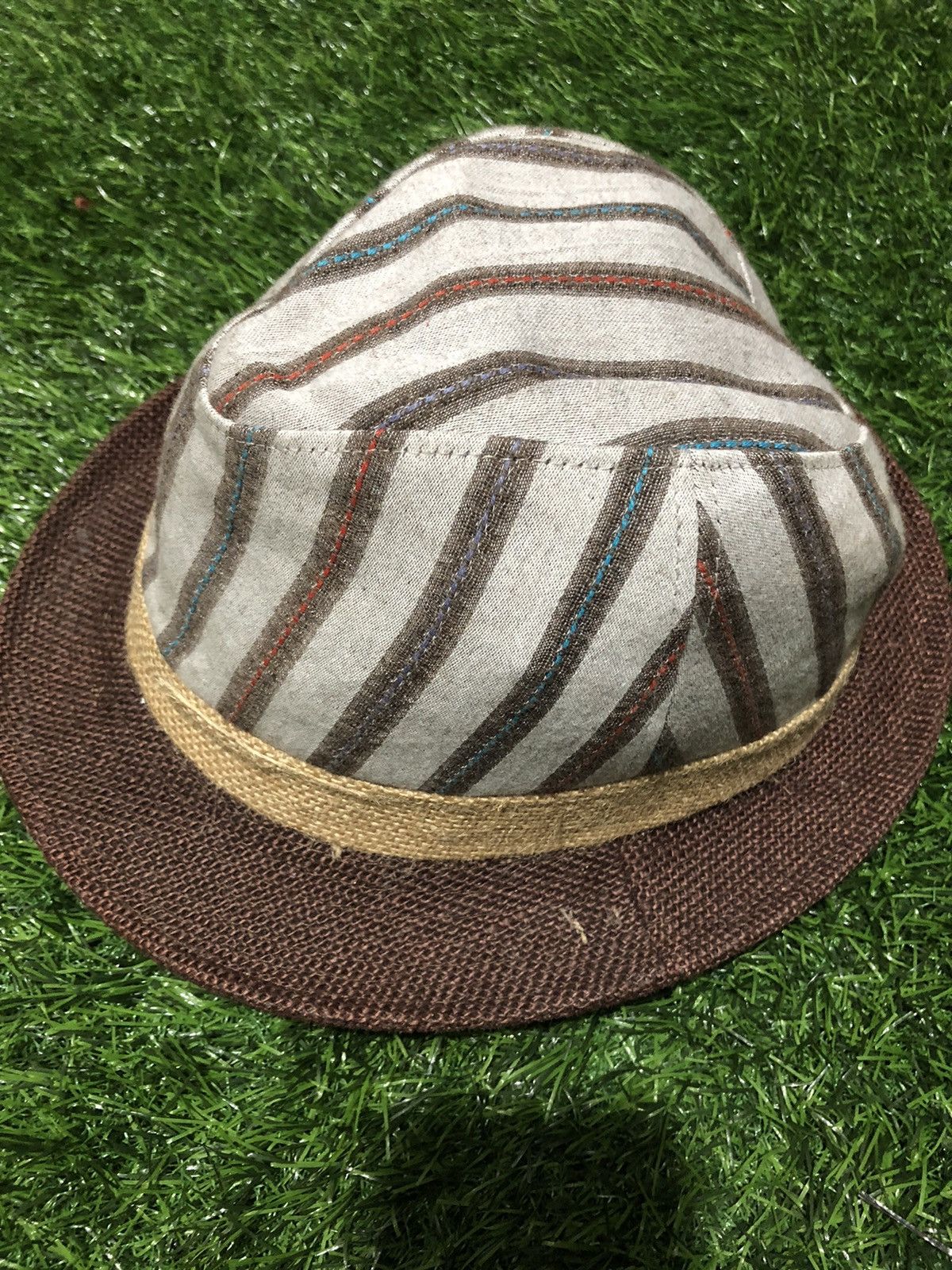 Vintage VTS HATS BROWN GREY Size 26 - 2 Thumbnail