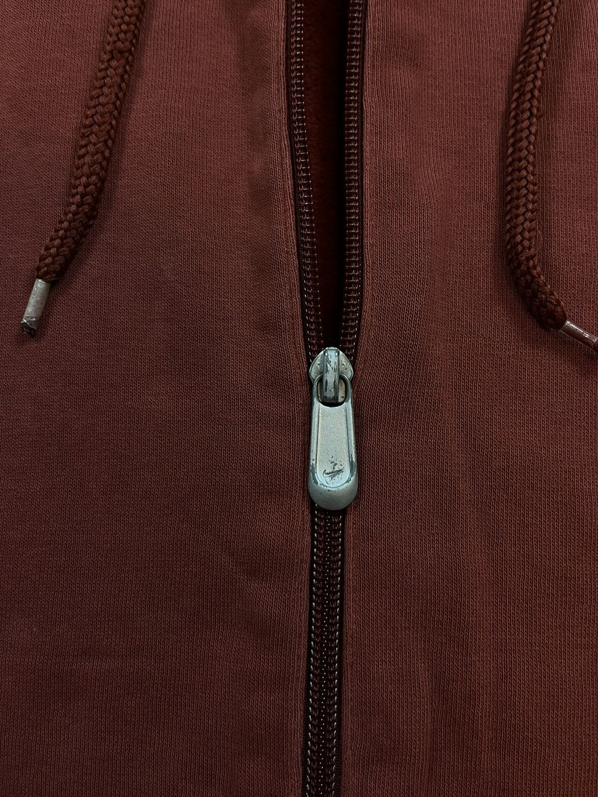 Nike × Vintage 90s Nike Swoosh Vintage Y2K Oversized Distressed Zip Hoodie Size US L / EU 52-54 / 3 - 5 Thumbnail