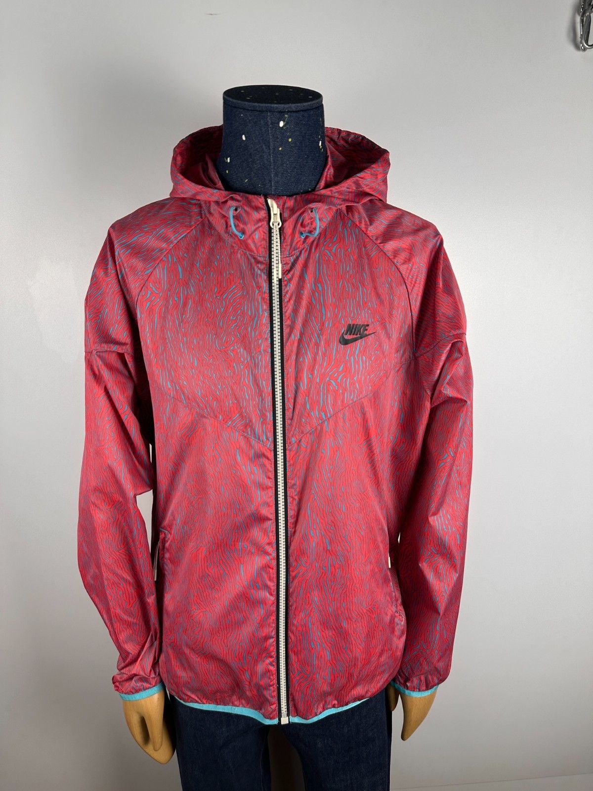Nike Nike Windbreaker Jacket Full Zip Pockets Hooded Size XL Size US XXL / EU 58 / 5 - 1 Thumbnail