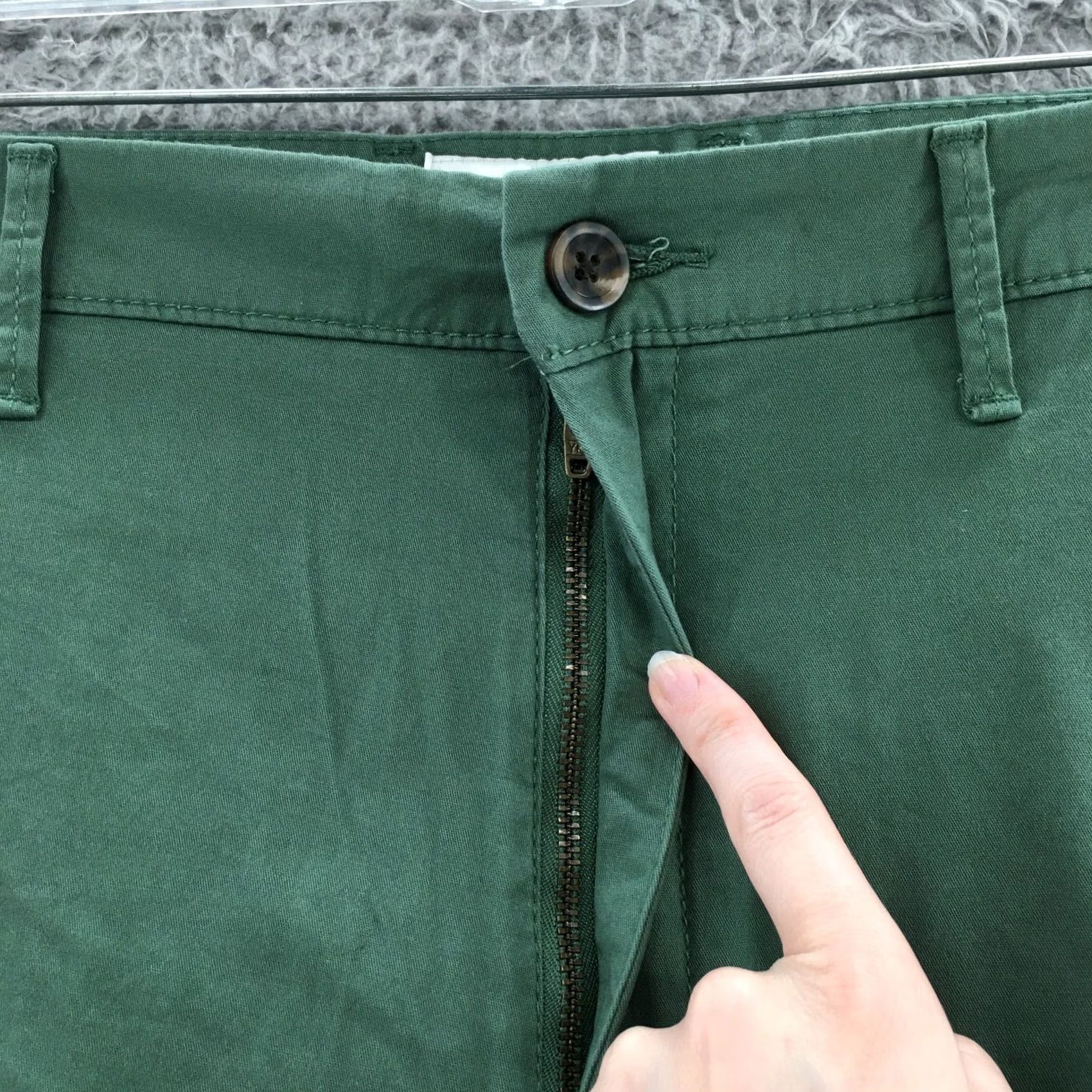 Vintage Goodfellow & Co Chino Shorts Mens 40 Green The Every Wear 9 Inch Inseam Casual Size US 41 - 3 Thumbnail
