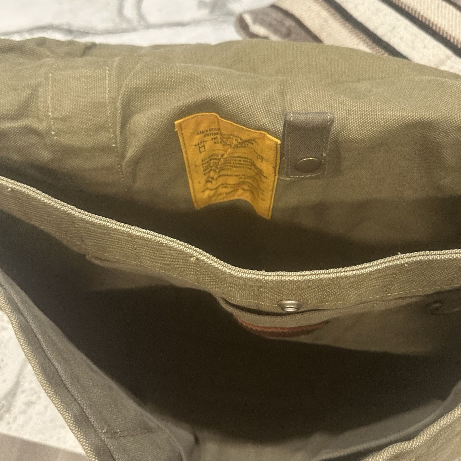 Ralph Lauren NWT Ralph Lauren Distressed Military Canvas Messenger Bag Size ONE SIZE - 9 Thumbnail