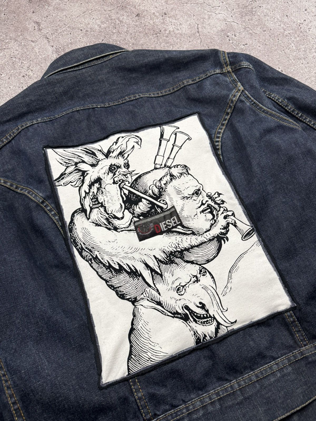 Diesel VINTAGE DIESEL CUSTOM GRAFFITI DENIM CROPPED Y2K JACKET JPN Size US L / EU 52-54 / 3 - 10 Thumbnail