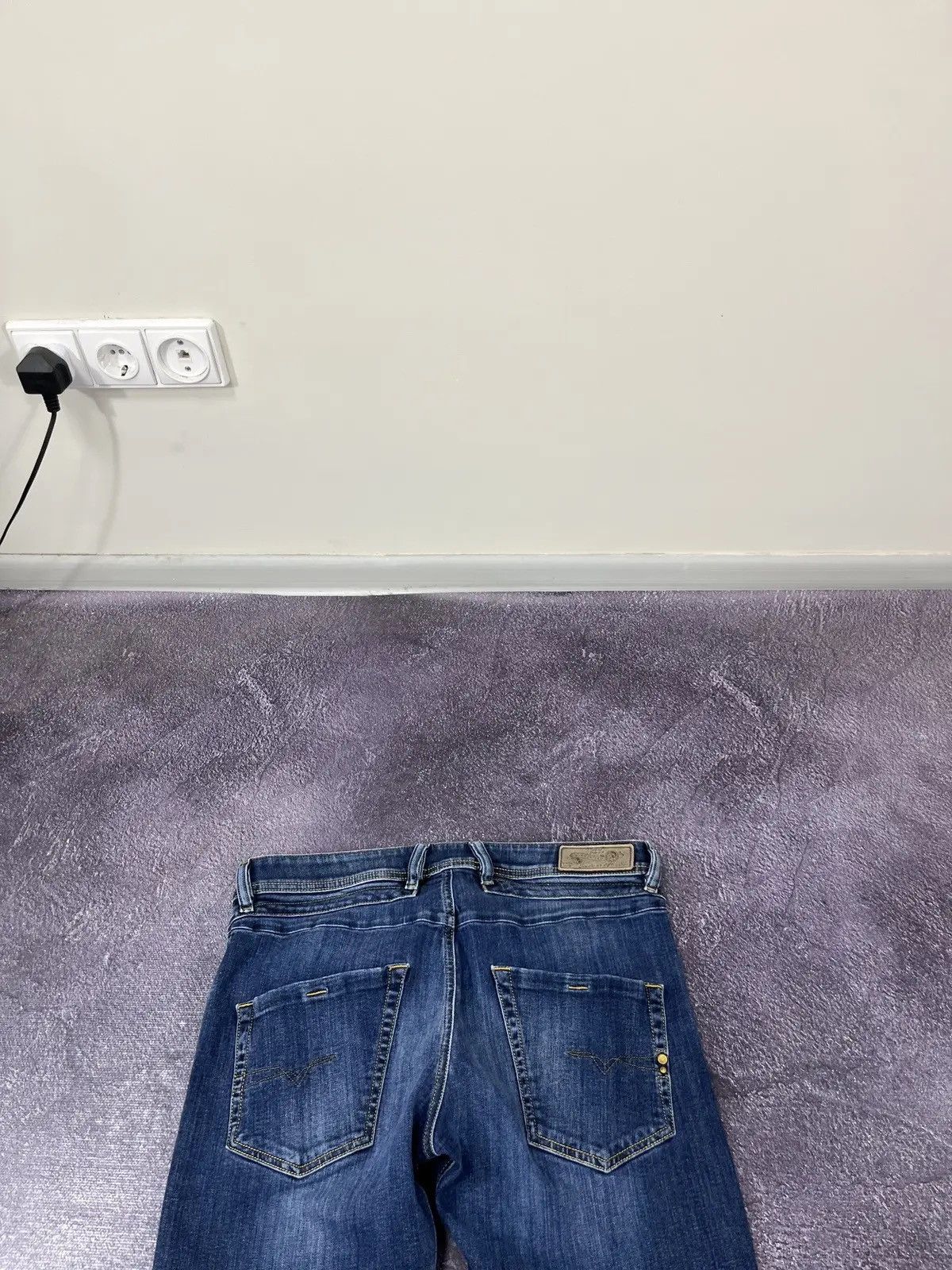 Diesel Vintage Diesel Faded Blue Denim Avant Garde Hype Jeans Size US 36 / EU 52 - 10 Thumbnail