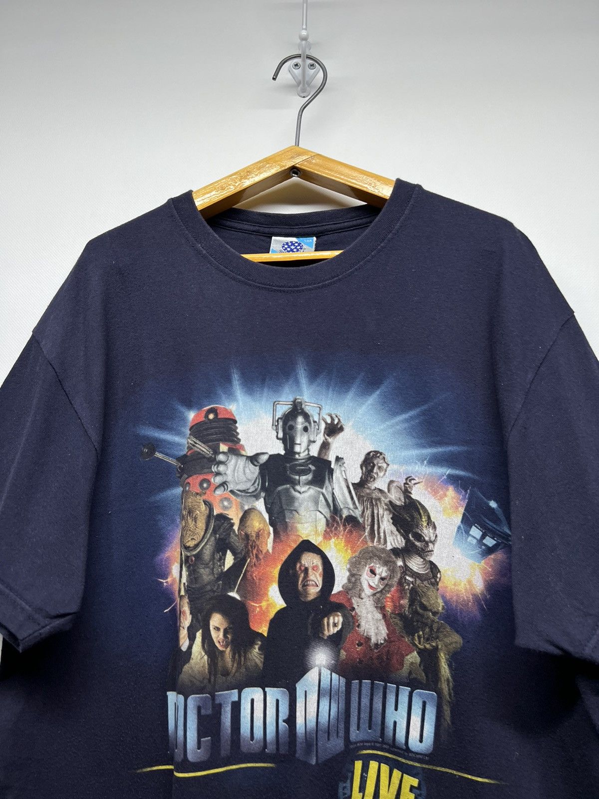 Vintage Vintage Y2k Doctor Who Live 2009 Tour Promo Graphic T-Shirt Size US M / EU 48-50 / 2 - 2 Thumbnail