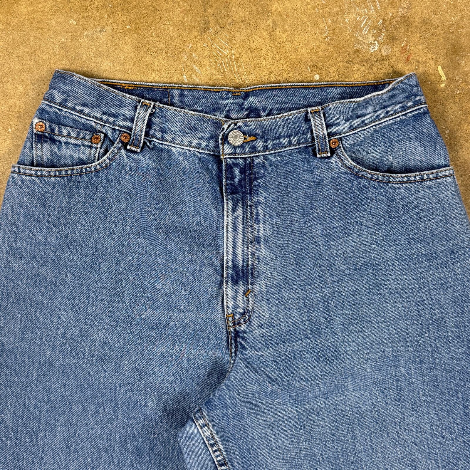 Levi's Vintage Clothing Vintage Levi’s 550 Relaxed Fit Tapered Women’s Size 14 Reg Size 36" / US 14 / IT 50 - 2 Thumbnail