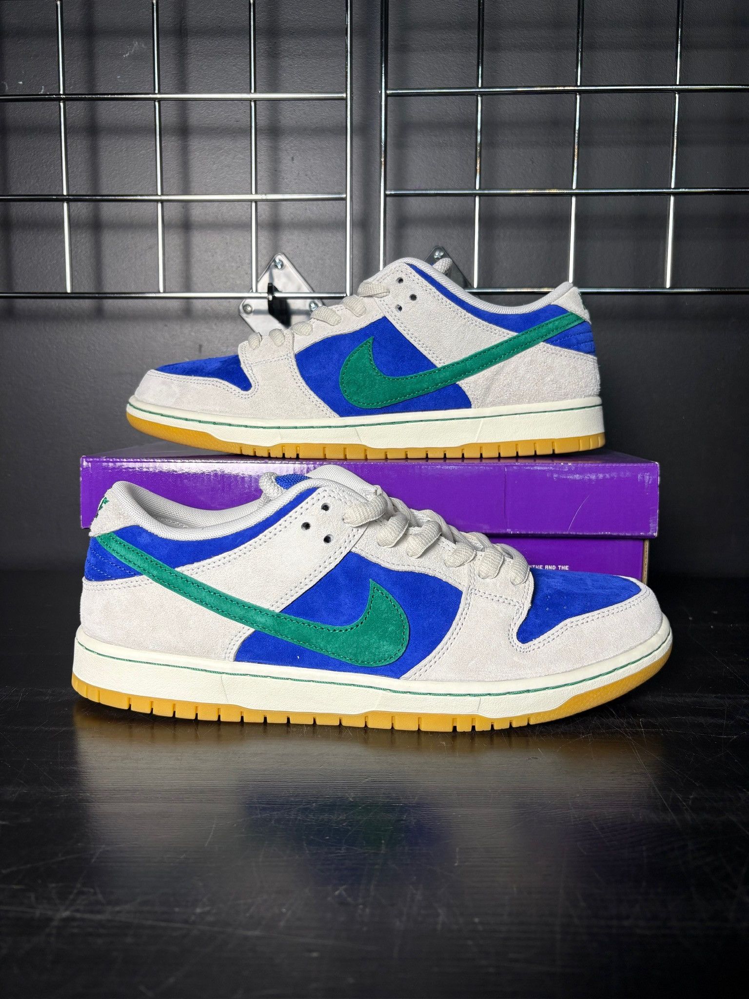 Nike Nike SB Dunk Low "Hyper Royal Malachite" - Size 8.5 Size US 8.5 / EU 41-42 - 1 Thumbnail