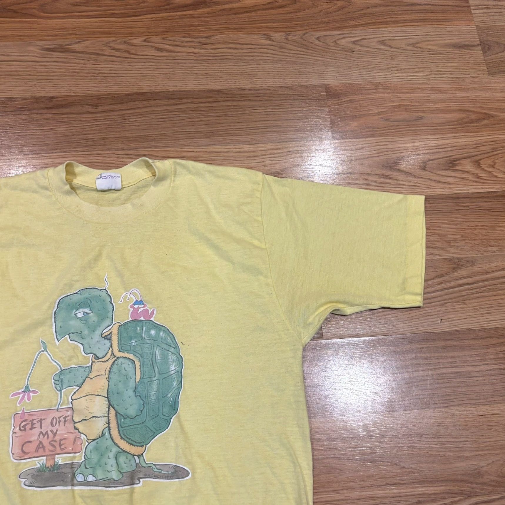 Etro VTG Turtle Shirt Roach 1975 Retro Yellow 1970s Single Stitch Size Large Size L / US 10 / IT 46 - 6 Thumbnail
