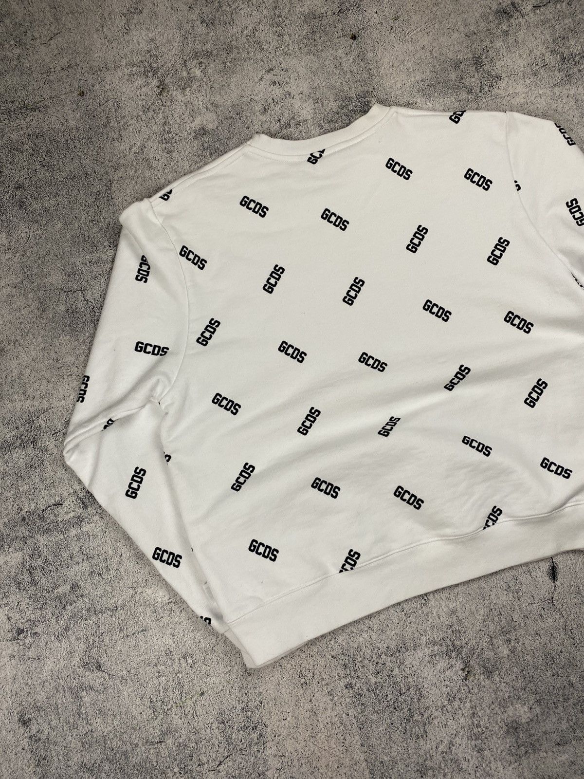 GCDS Rare GCDS Monogram Big Logo Hype Sweatshirt Size US L / EU 52-54 / 3 - 22 Thumbnail