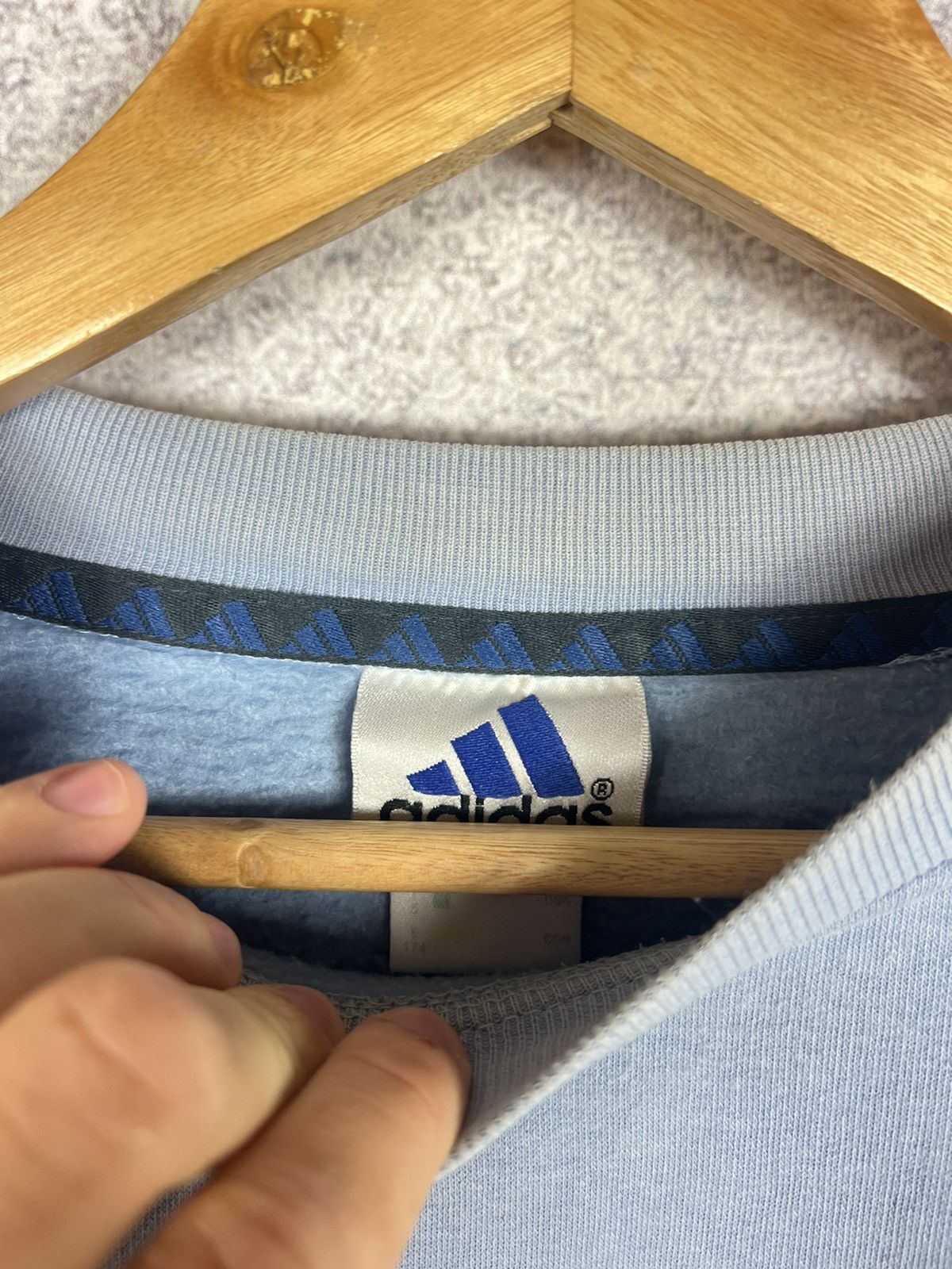 Vintage Adidas Vintage Crewneck Sweatshirt baby blue Size US S / EU 44-46 / 1 - 5 Thumbnail