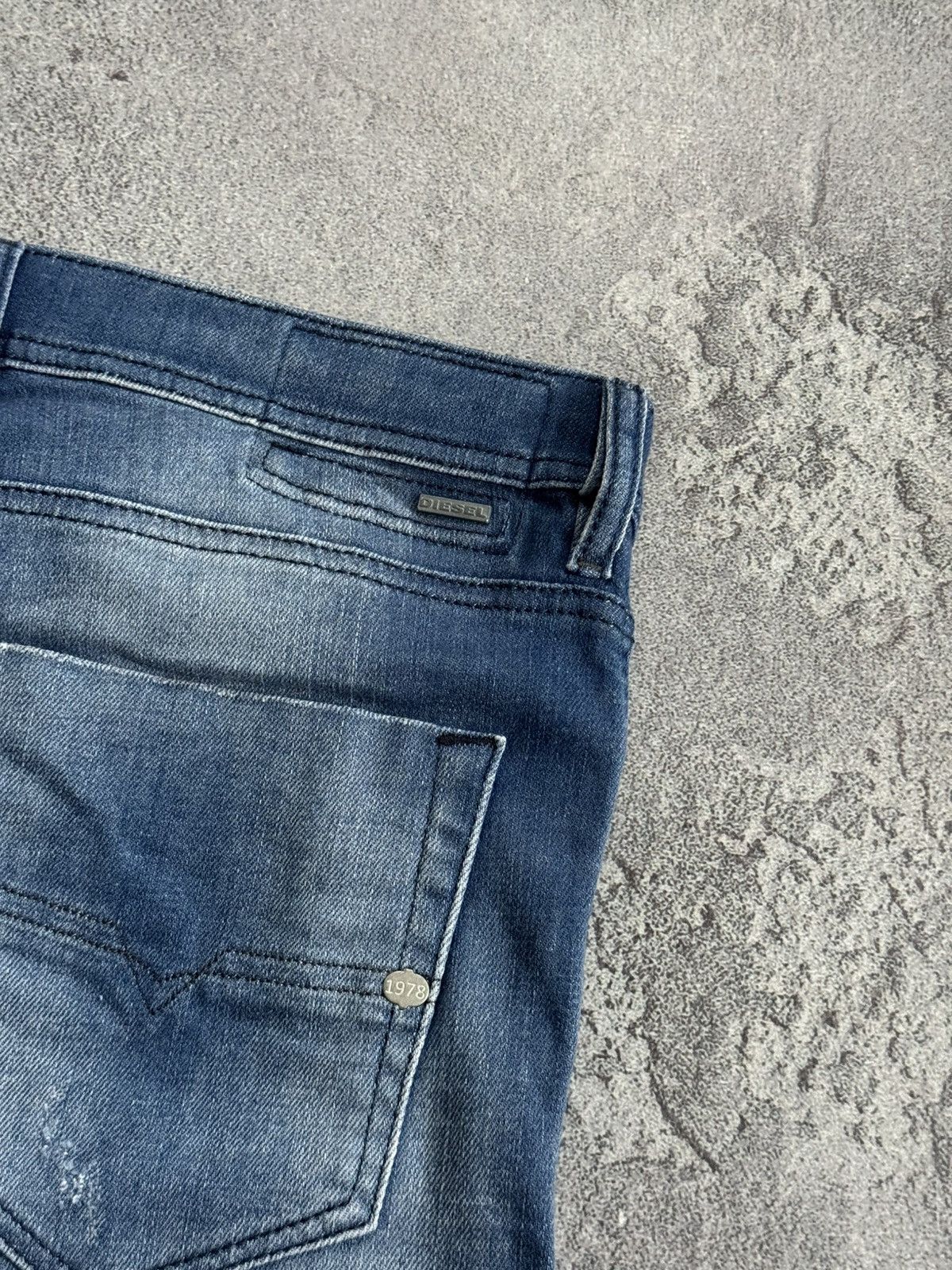 Diesel Diesel 33/32 Tepphar slim carrot denim pants jeans trousers Size US 33 - 4 Thumbnail