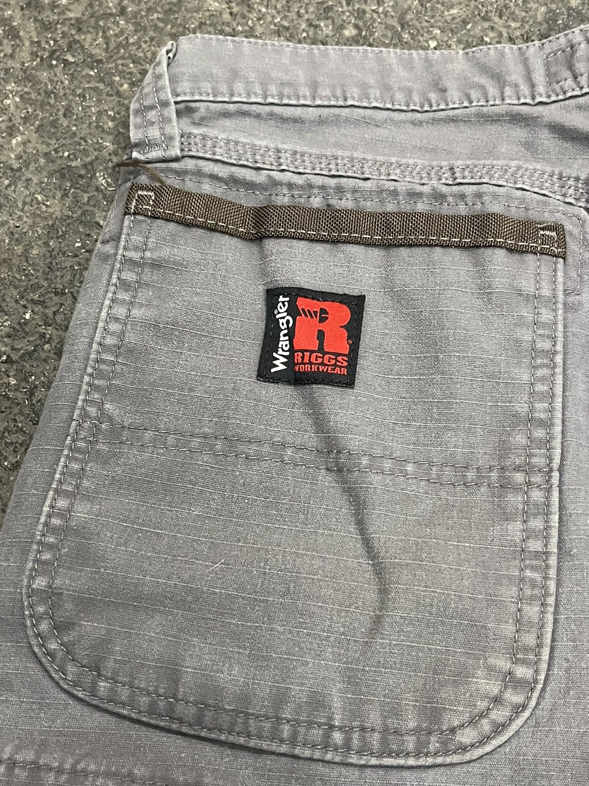 Carhartt × Vintage Cargo workwear pants carhartt style wrangler Riggs skater Size US 32 / EU 48 - 7 Thumbnail