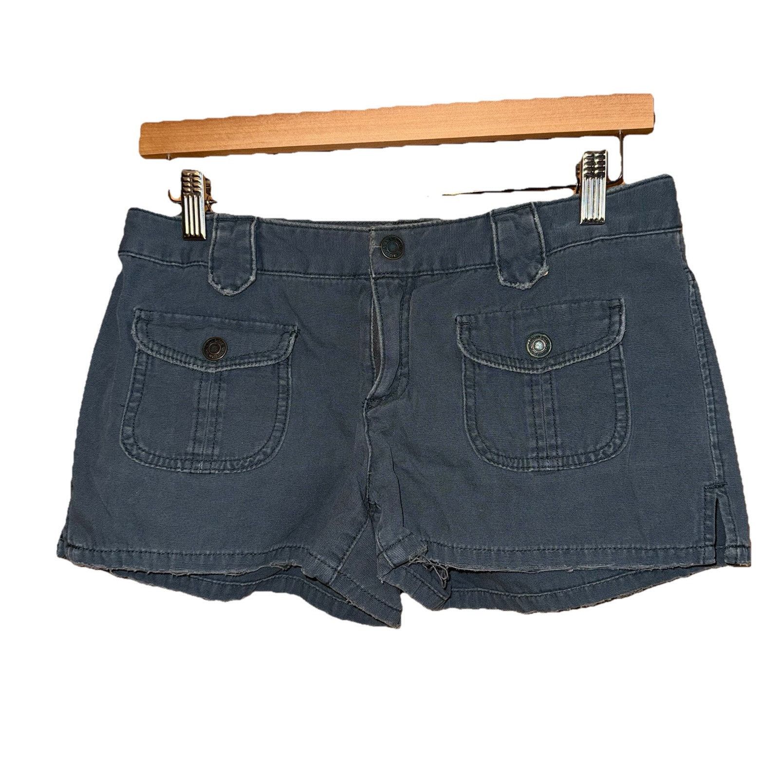 American Eagle Outfitters American Eagle Outfitters Shorts Women’s Size 4 Size 27" / US 4 / IT 40 - 1 Thumbnail