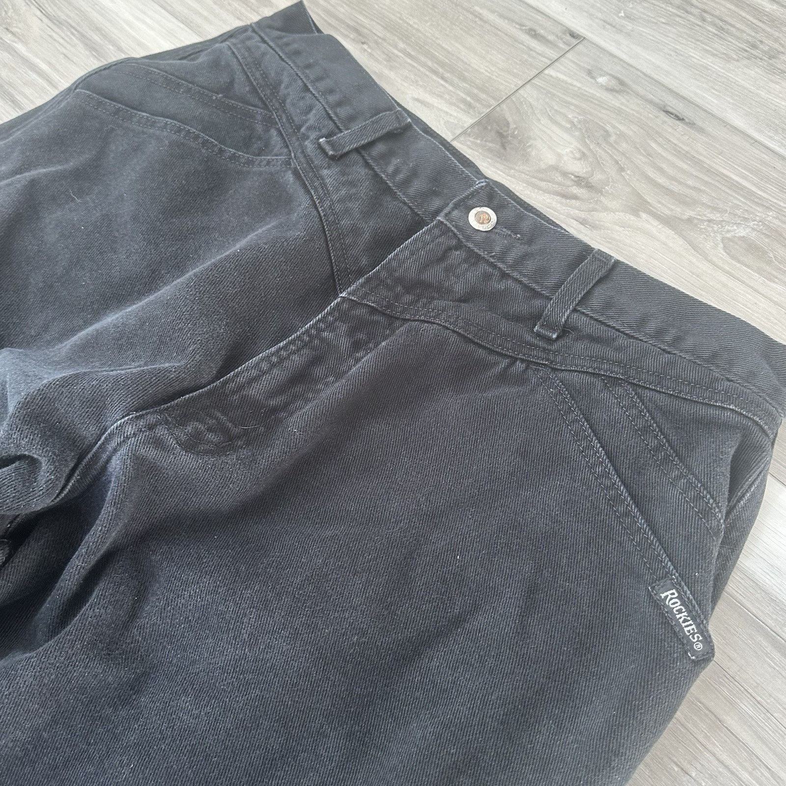 Vintage Rocky Mountain Vintage Jeans Women's 33x34 Black Bareback Size 33" - 2 Thumbnail