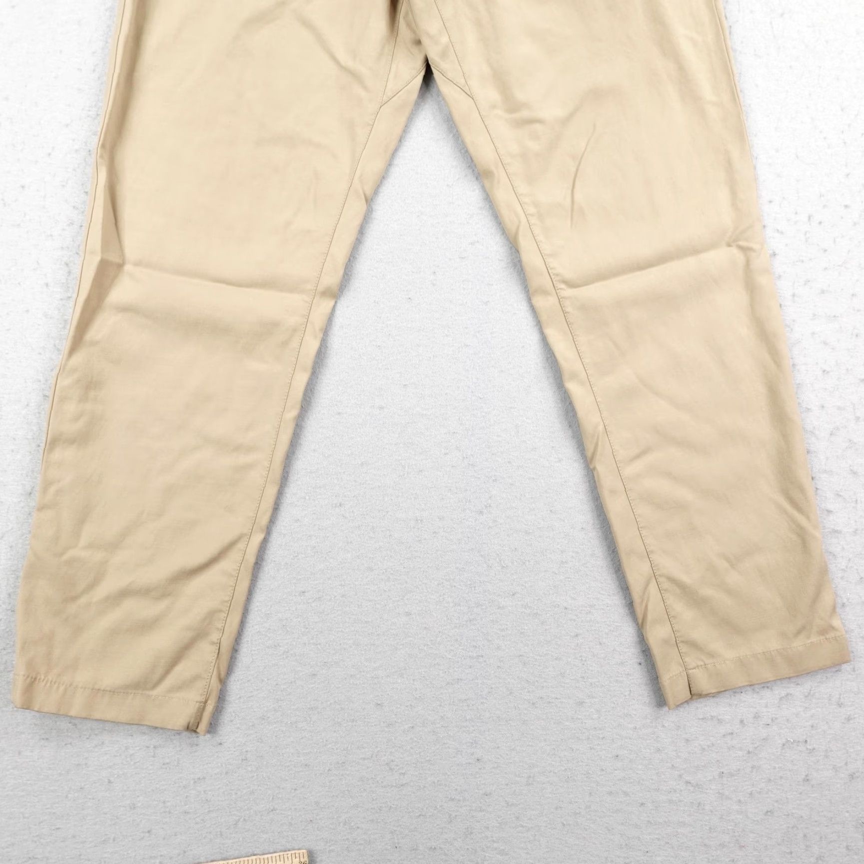 Lululemon Lululemon Pants Mens 32 Khaki Beige ABC Commission Warpstreme Performance Chino Size US 32 / EU 48 - 3 Thumbnail