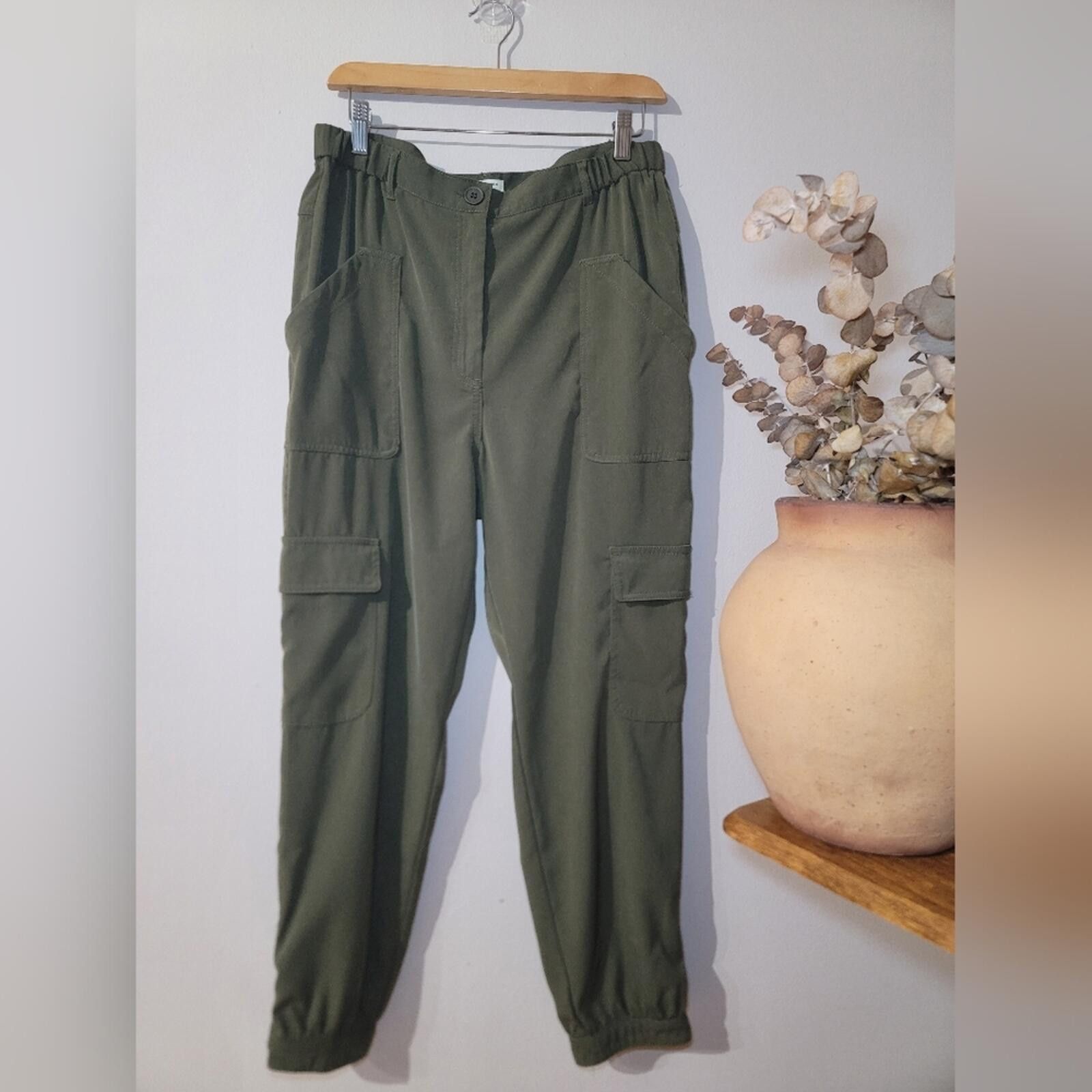 Other Max Studio Olive Green Utility Cargo Jogger streetwear Sz L Size 36" / US 14 / IT 50 - 1 Thumbnail