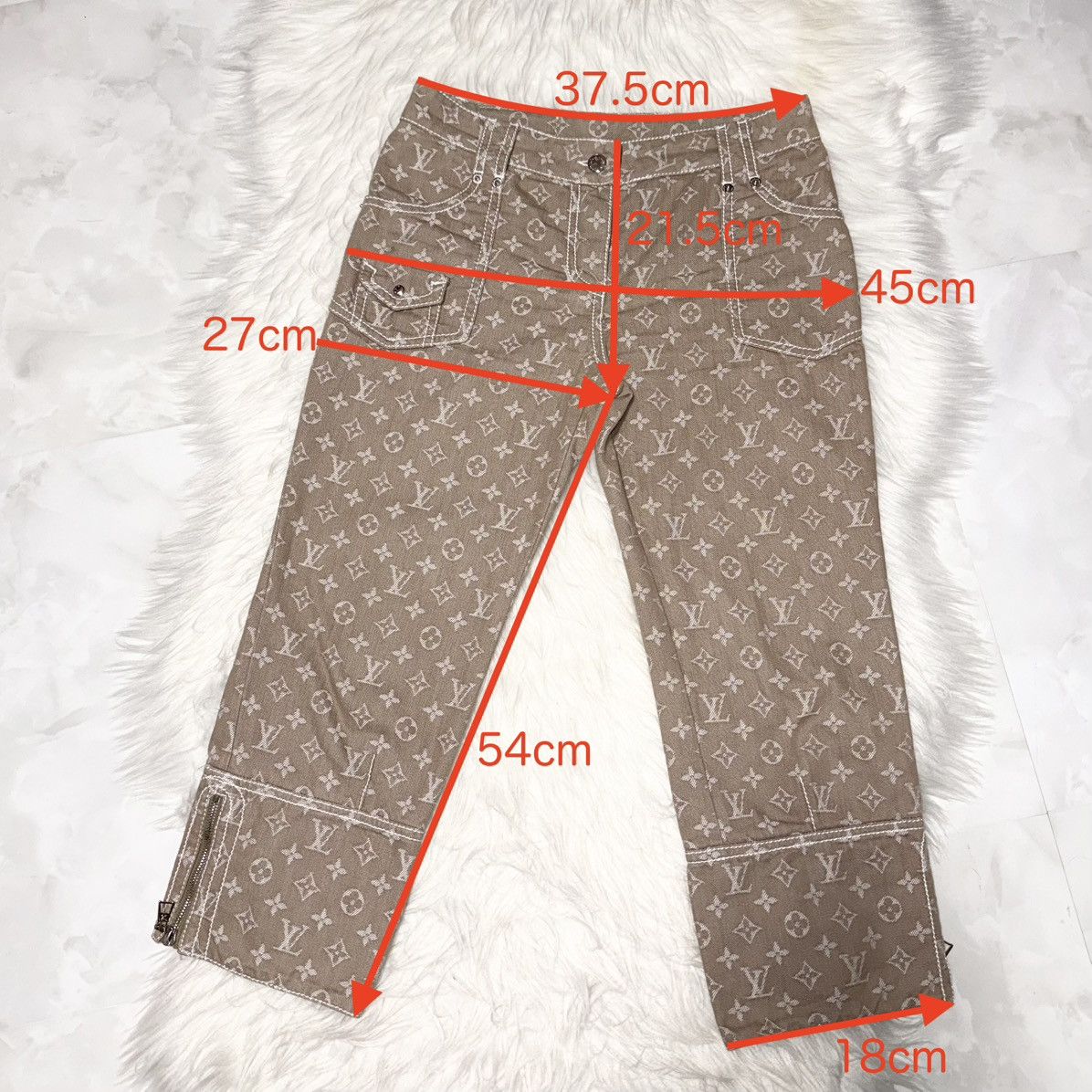 Louis Vuitton Authentic Louis Vuitton Leather Patch Monogram Jeans 36 Size 25" / US 0 / IT 36 - 6 Thumbnail