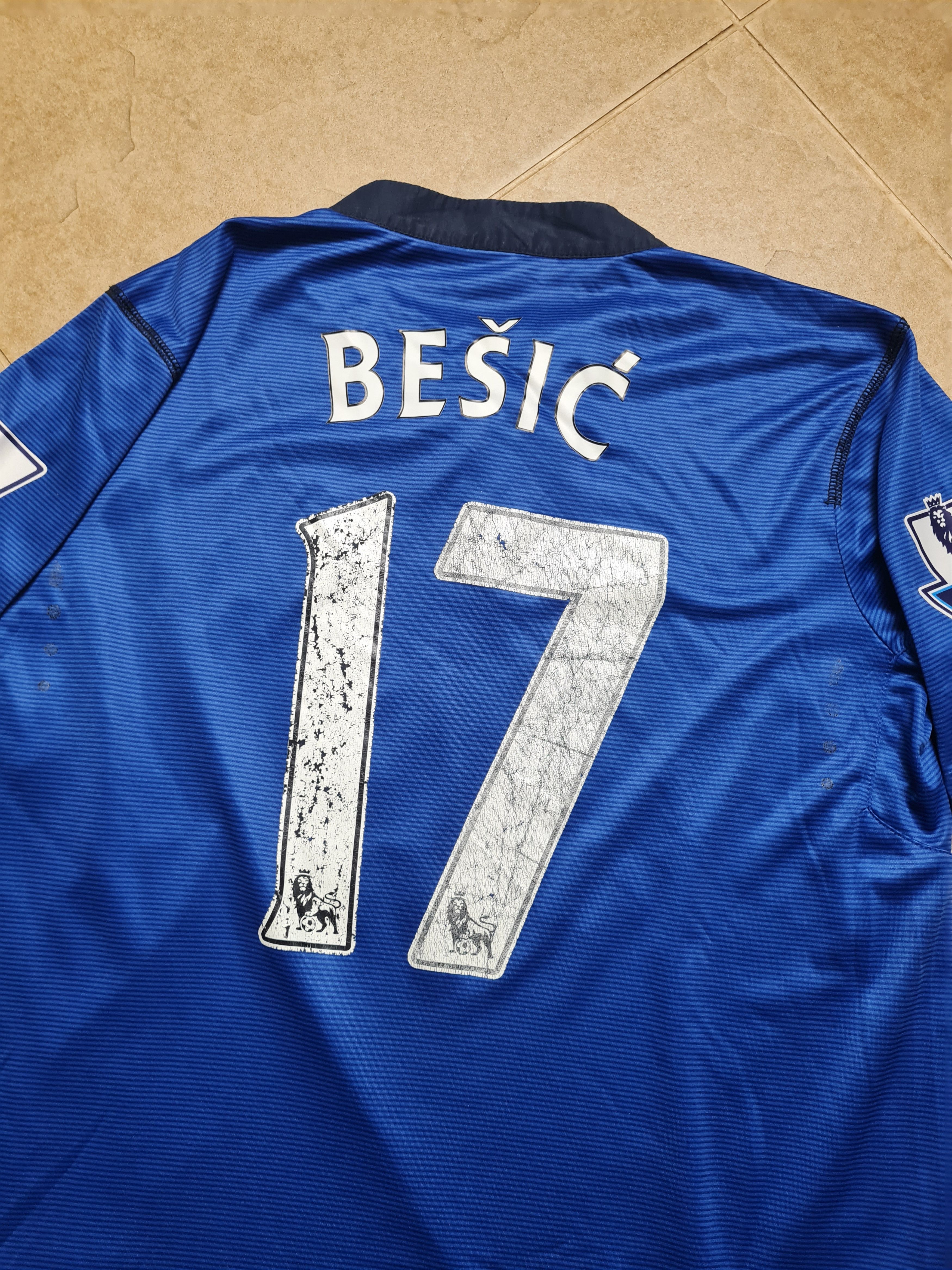 Umbro EVERTON ENGLAND 2014/2015 HOME SHIRT JERSEY #17 BESIC UMBRO Size US L / EU 52-54 / 3 - 8 Thumbnail
