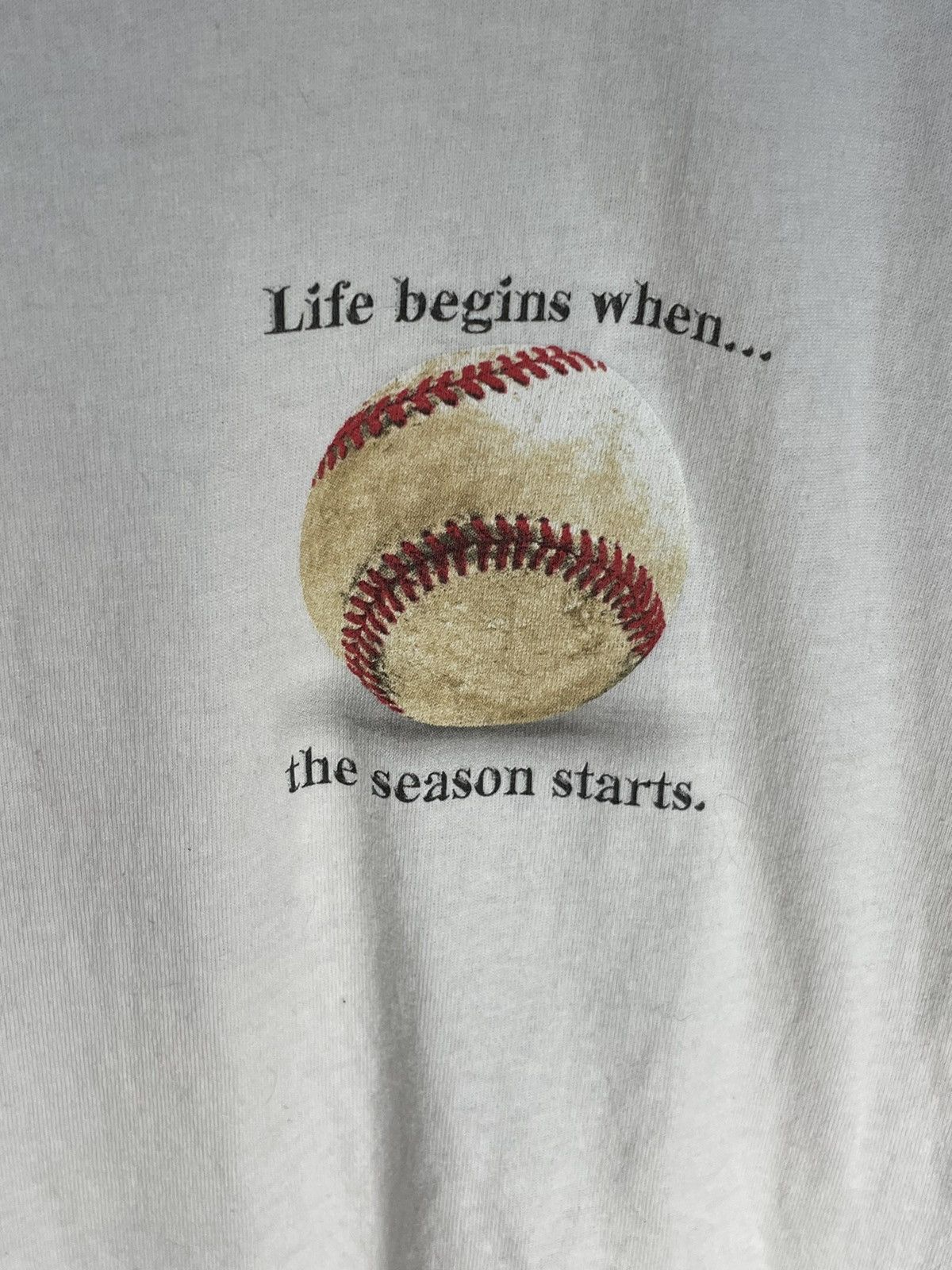 Vintage Vintage Baseball life begins… graphic T-shirt Size US L / EU 52-54 / 3 - 2 Thumbnail
