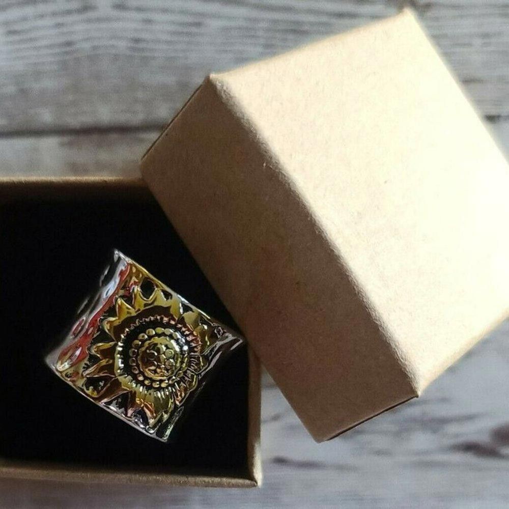Designer Vintage Carved Yellow Sunflower Silver Flower Ring - Size 7 Size ONE SIZE - 8 Thumbnail