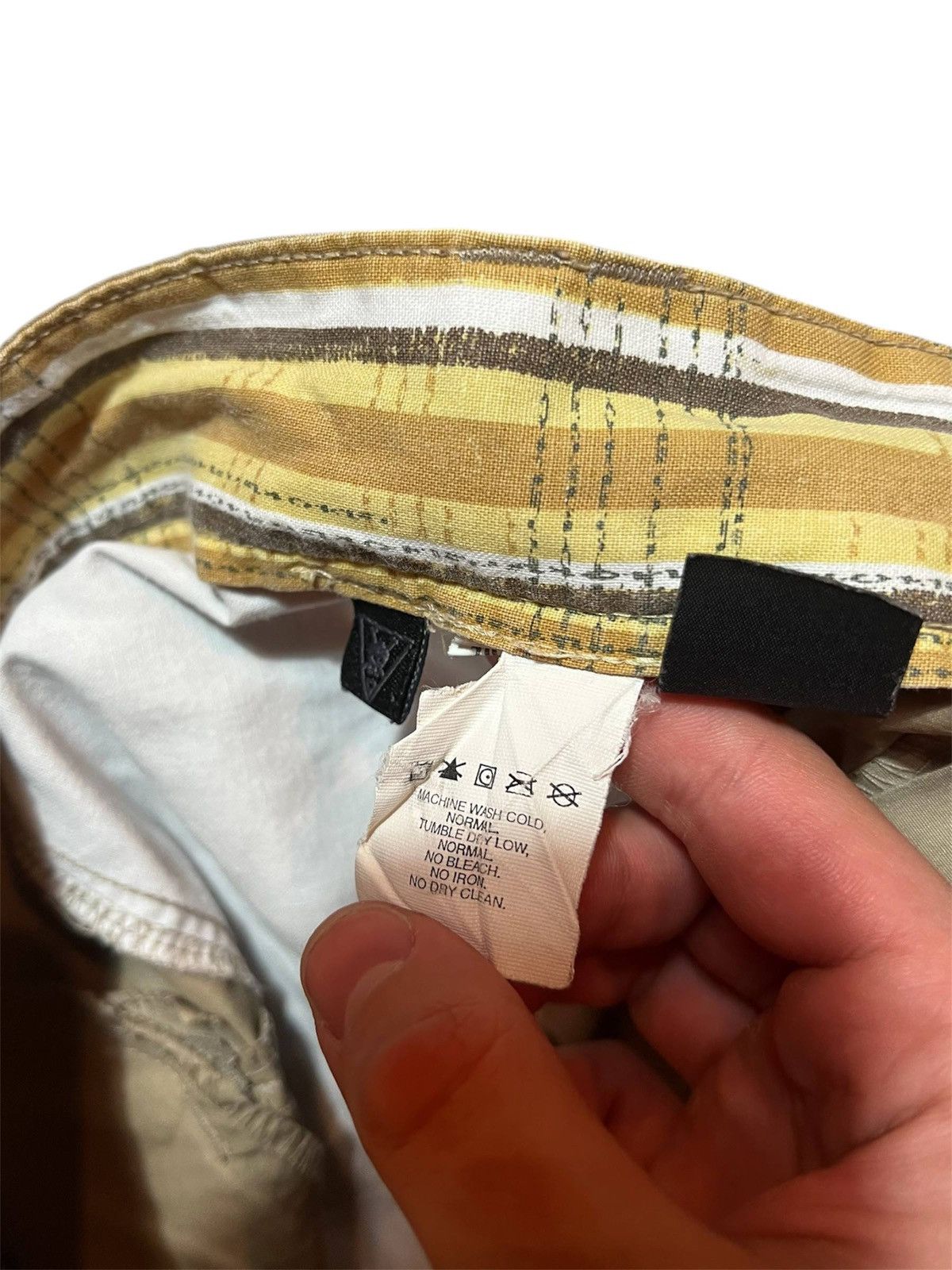 Oakley Oakley Vintage Cargo Shorts Utility Tech Beige Size 33 Size US 33 - 4 Thumbnail