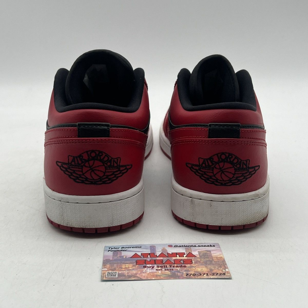 Nike Air Jordan 1 low reverse bred Size US 13 / EU 46 - 3 Thumbnail