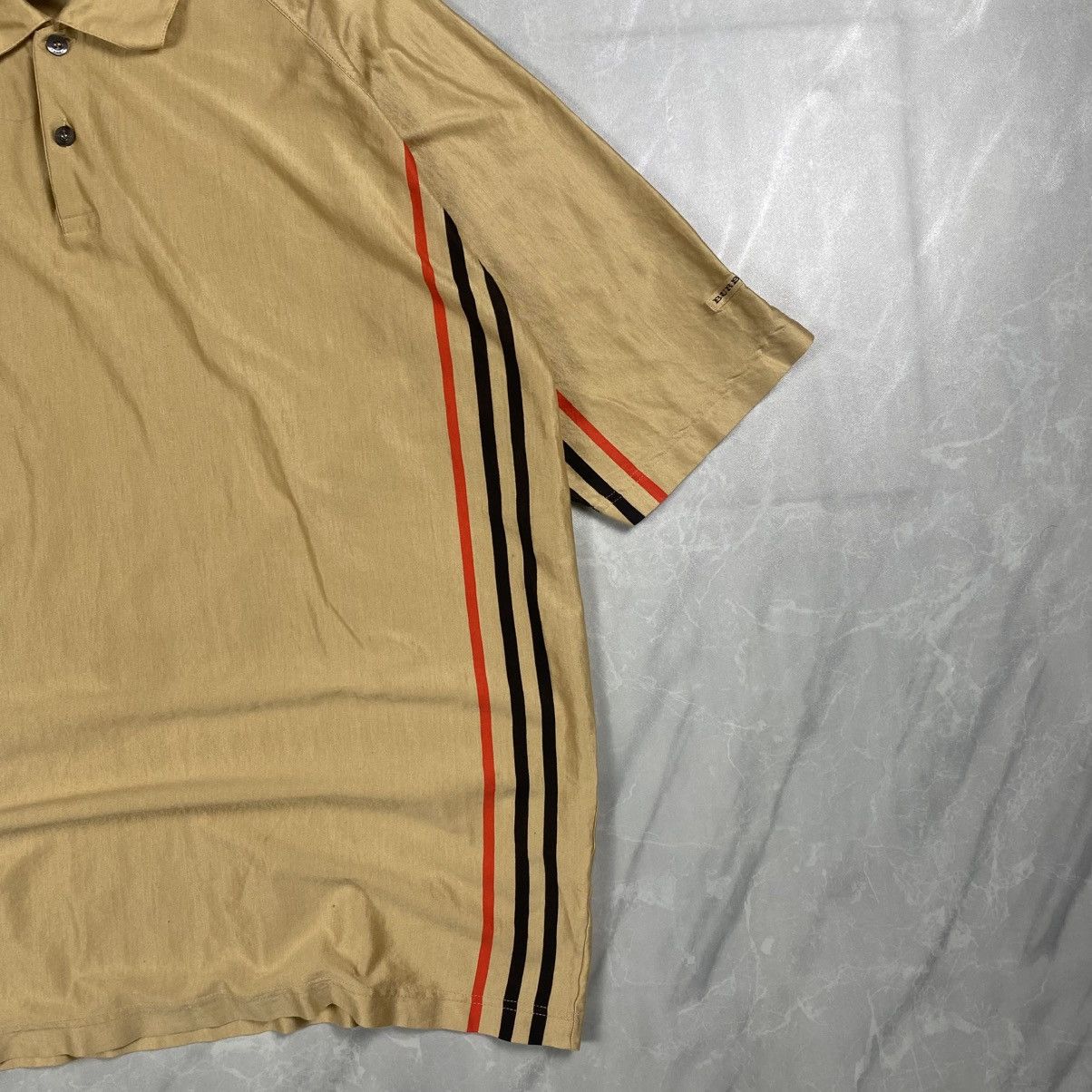 Burberry Vintage Burberry Golf Made in Italy Polos Tee Size US L / EU 52-54 / 3 - 2 Thumbnail