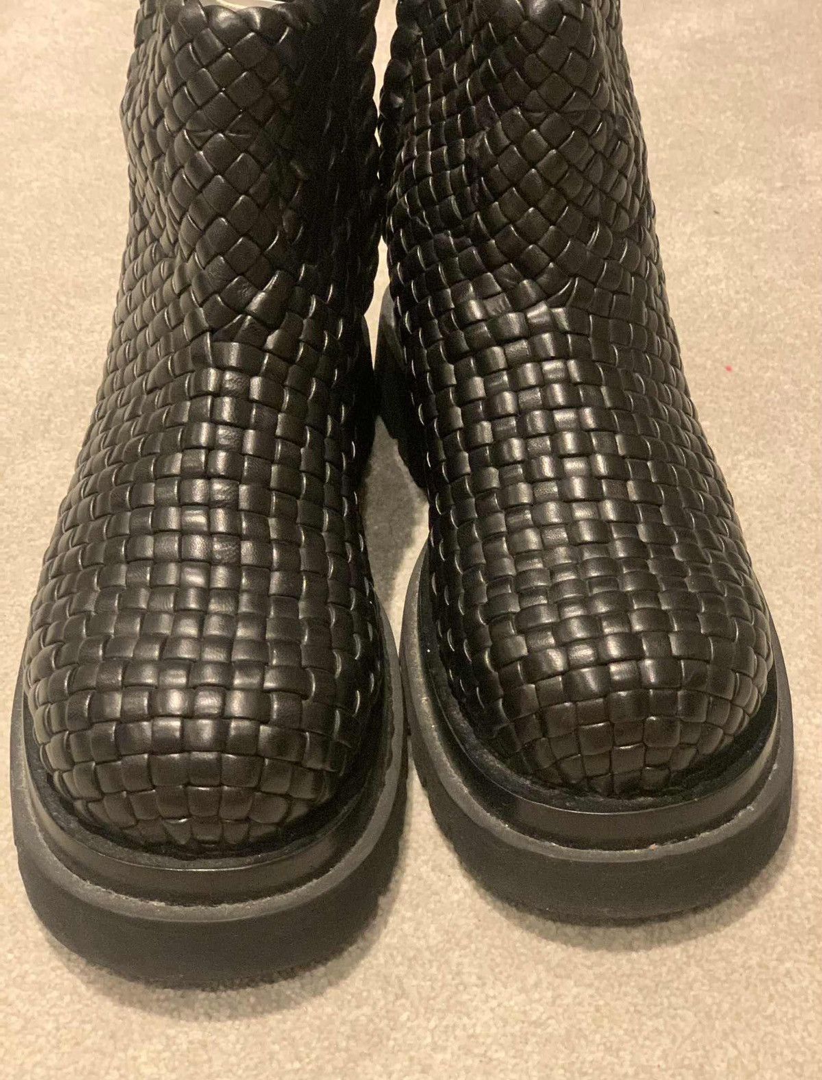Bottega Veneta $5k Bottega Veneta Lug Ankle Boot Size US 11 / EU 44 - 3 Thumbnail
