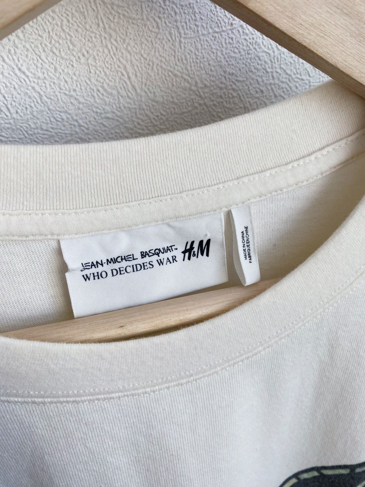 H&M × Jean-Michel Basquiat × Who Decides War WHO DECIDES WAR x BASQUIAT x H&M RELAXED FIT COTTON T-SHIRT Size US XL / EU 56 / 4 - 9 Thumbnail