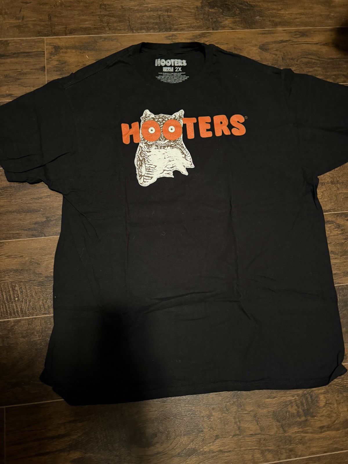 Vintage VTG Hooters t shirt Size US XXL / EU 58 / 5 - 1 Thumbnail