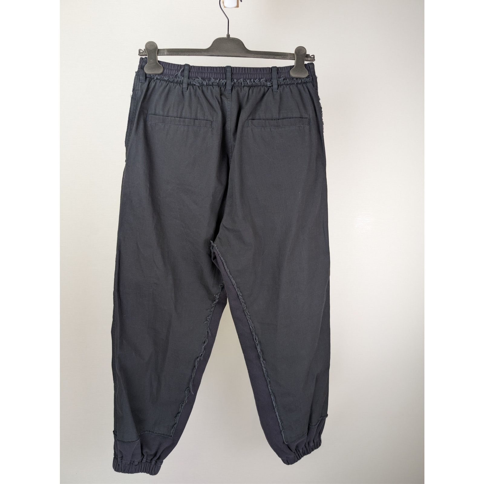 Balenciaga o1rshd1 Patched Hybrid Cargo Trackpants in dark navy Size US 30 / EU 46 - 10 Thumbnail