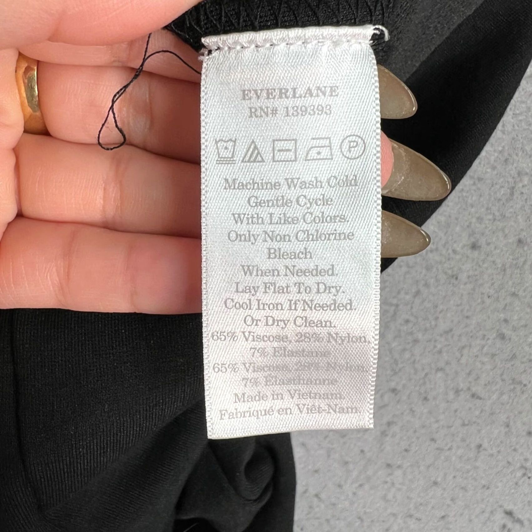 Everlane Everlane Womens Size 00 Black Skinny Pants With Side Zipper Closure Size 24" / US 00 / IT 34 - 4 Thumbnail