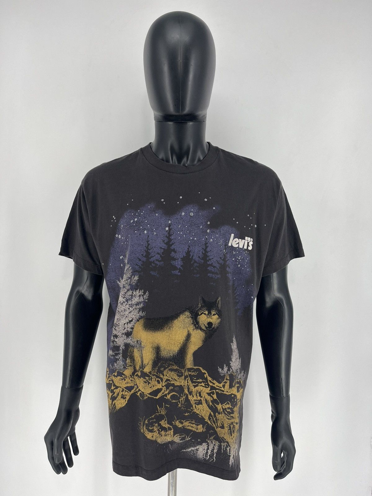 Levi's × Vintage Vintage Levi’s Wolf T-Shirt Nature Tee Boxy Size US S / EU 44-46 / 1 - 2 Thumbnail