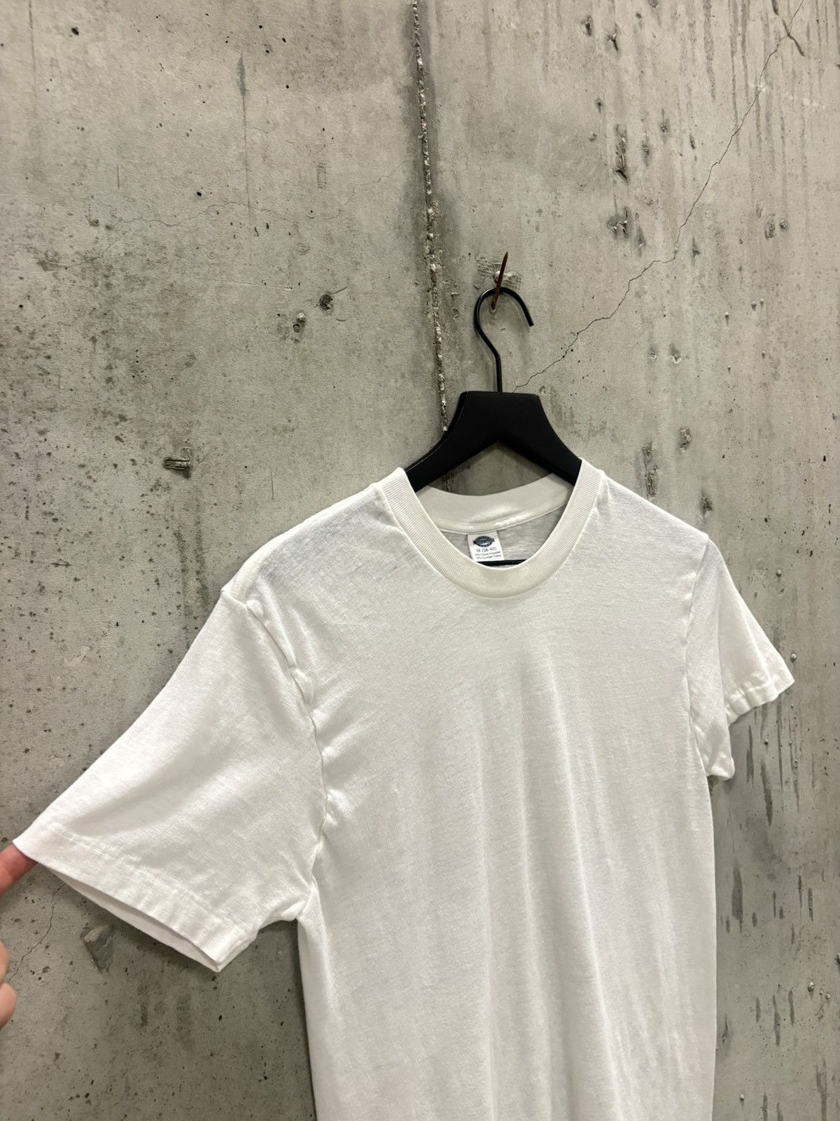 Vintage Vintage Blank Shirt Thrashed Faded Distressed Grunge Band Size US M / EU 48-50 / 2 - 2 Thumbnail