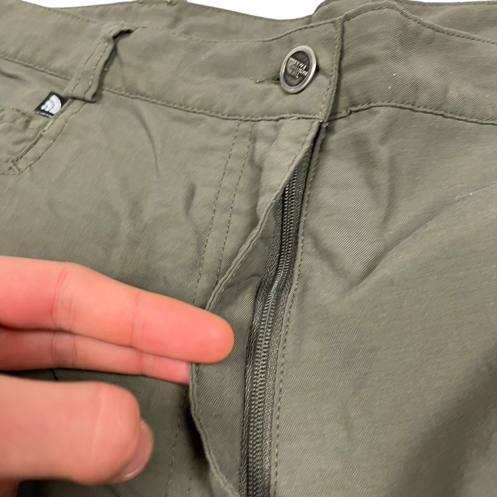 The North Face The North Face Womens Olive Straight Leg Convertible Pant 14 Size 36" / US 14 / IT 50 - 4 Thumbnail
