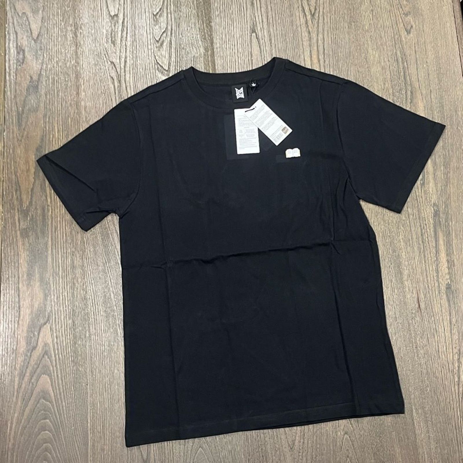 Vintage NWT BTS TinyTan RM Character T-Shirt Black Size L Size US L / EU 52-54 / 3 - 1 Thumbnail