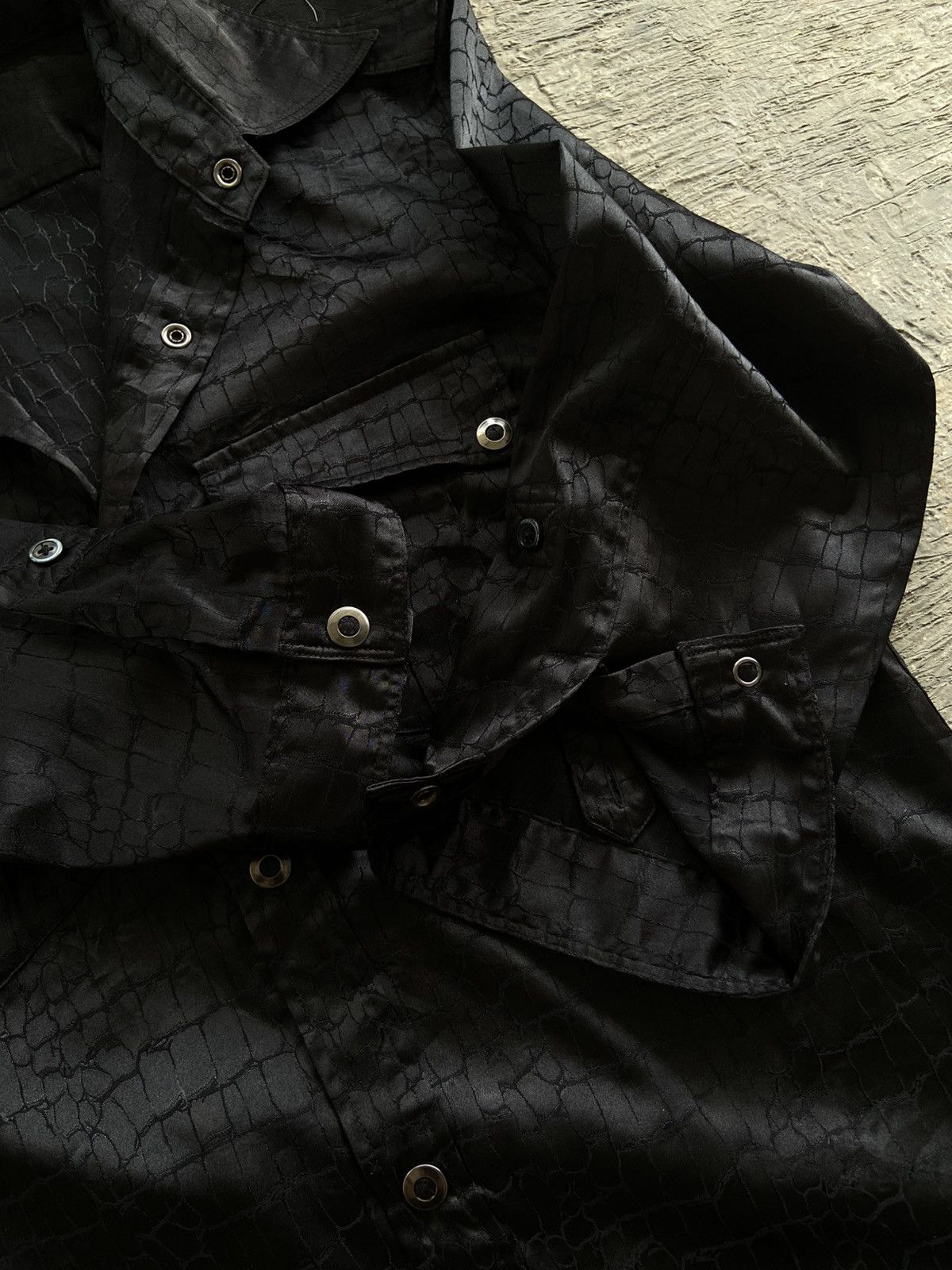 Tornado Mart 2000s Tornado Mart - Vkei Style Reptilian Pattern Shirt Size US L / EU 52-54 / 3 - 8 Thumbnail