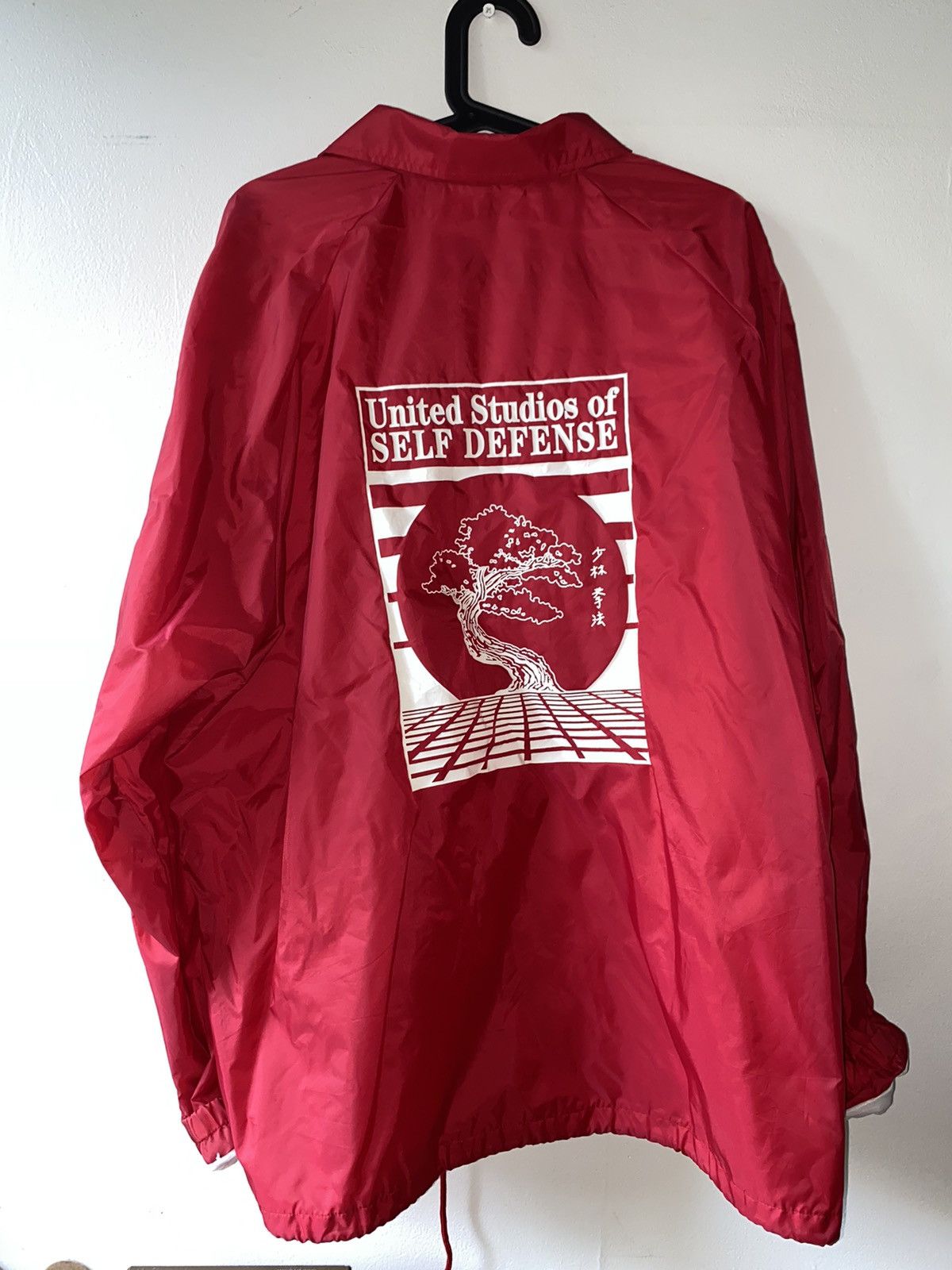 Vintage United Studios of SELF DEFENSE Size US XL / EU 56 / 4 - 6 Thumbnail