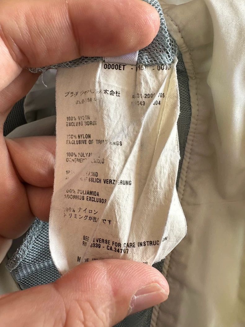 Prada Prada Men's color-blocked nylon fabric short 2501-Nextarrow Size US 38 / EU 54 - 5 Thumbnail