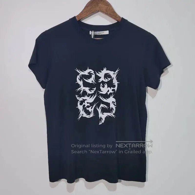 Givenchy Givenchy Black Cotton T-Shirt for Women . Size XS / US 0-2 / IT 36-38 - 1 Thumbnail