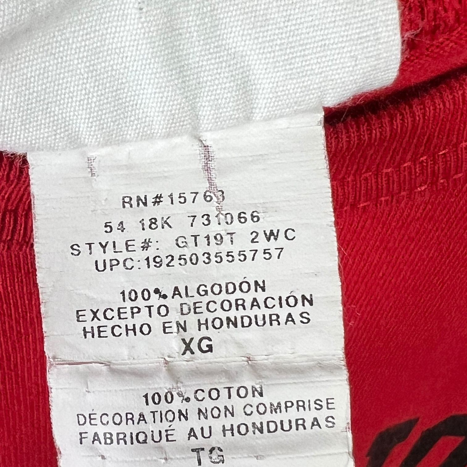 Champion Men's Vintage CHAMPION Red Logo Tiger T-Shirt Y2K Size XL Size US XL / EU 56 / 4 - 4 Thumbnail