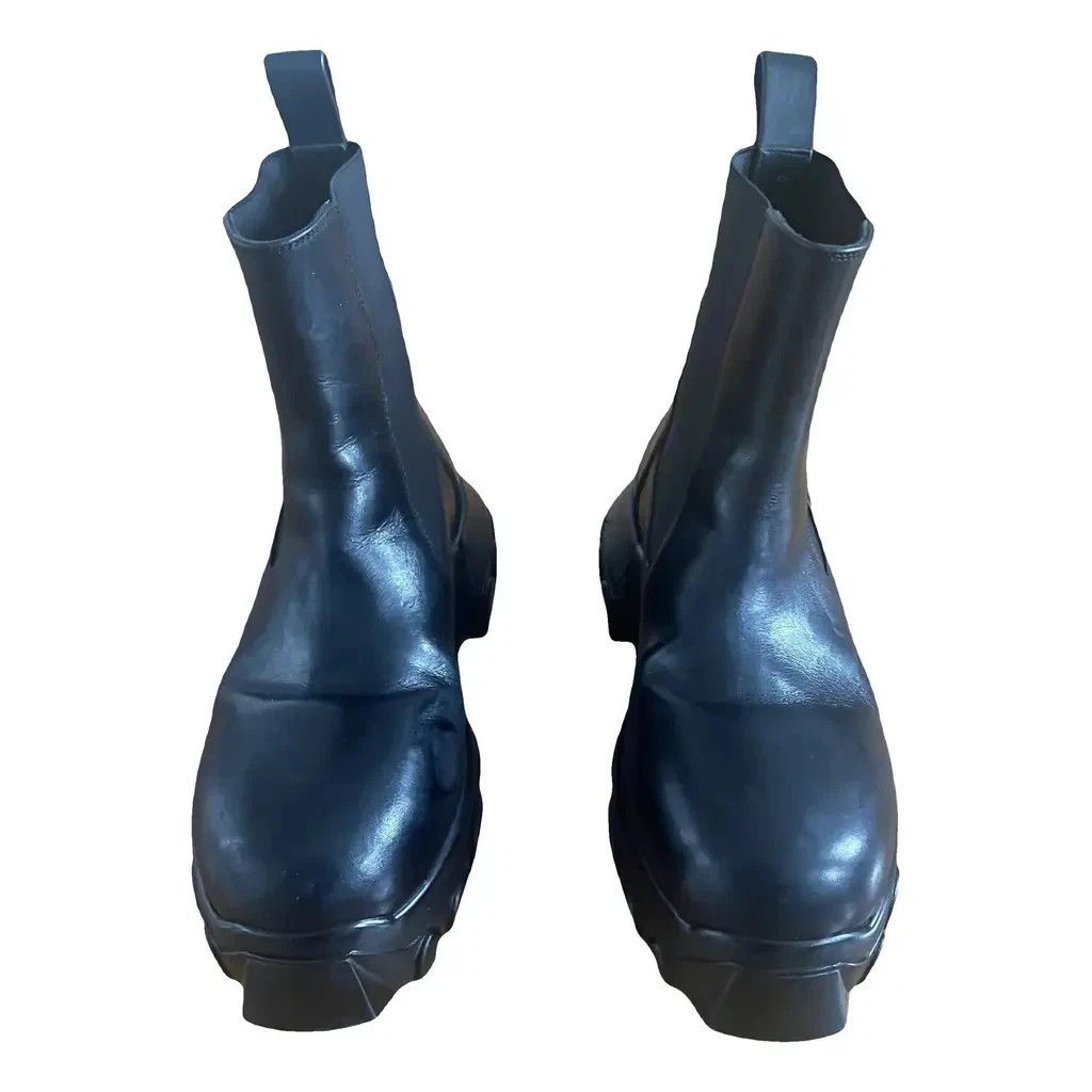 Rick Owens Gently used Rick Owens Beatle Bozo Tractor Boots, size 37 Size US 7 / IT 37 - 1 Thumbnail