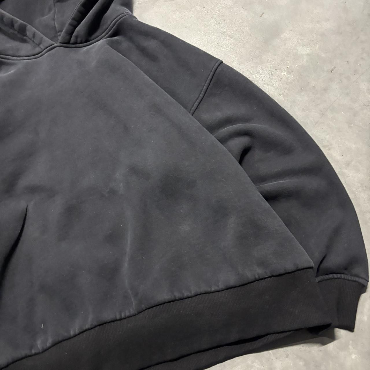 Japanese Brand × Vintage Crazy Vintage Y2K/2000s Black Blank Streetwear Boxy Essential Hoodie! Size US M / EU 48-50 / 2 - 4 Thumbnail