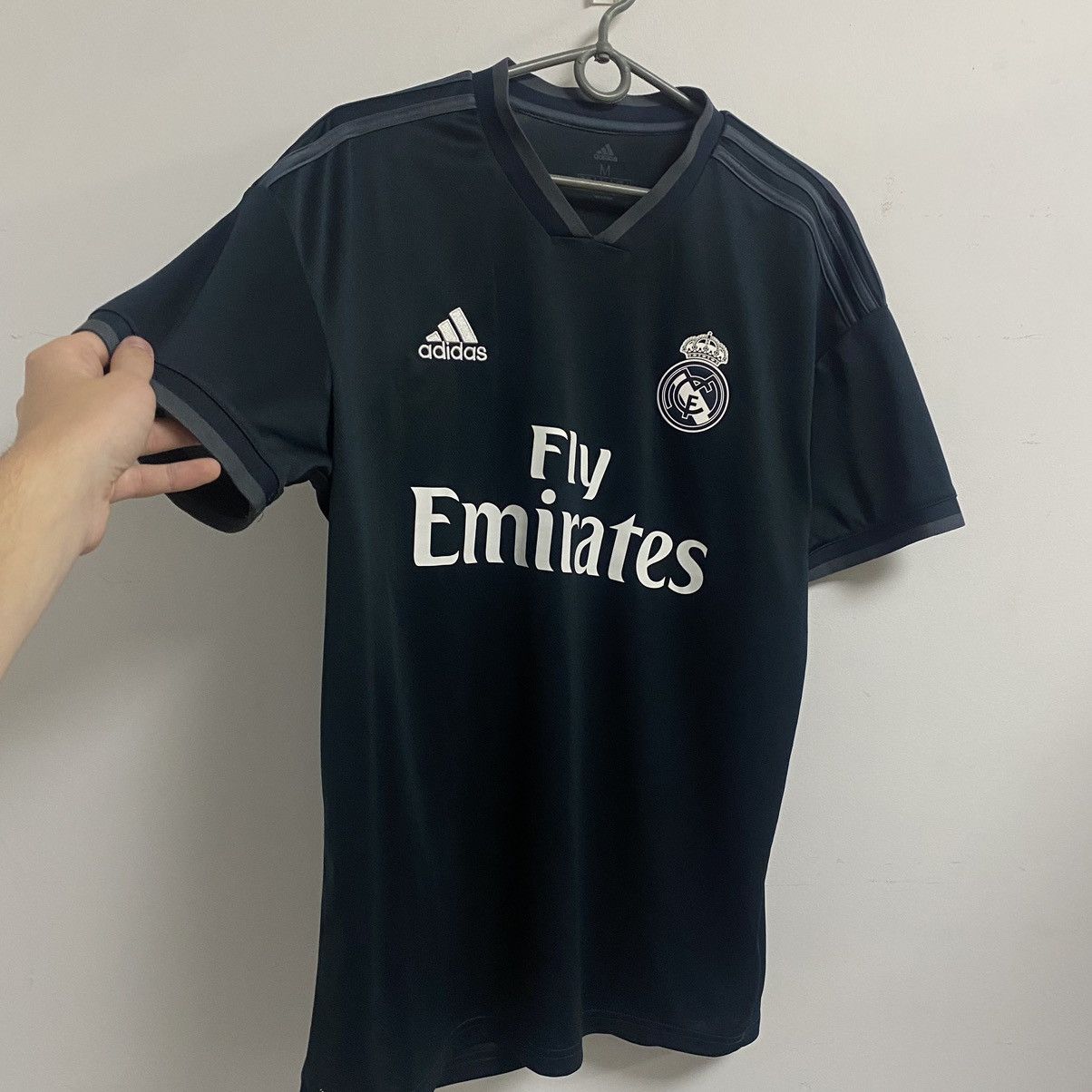 Adidas Vintage Adidas Real Madrid jersey Size US M / EU 48-50 / 2 - 3 Thumbnail